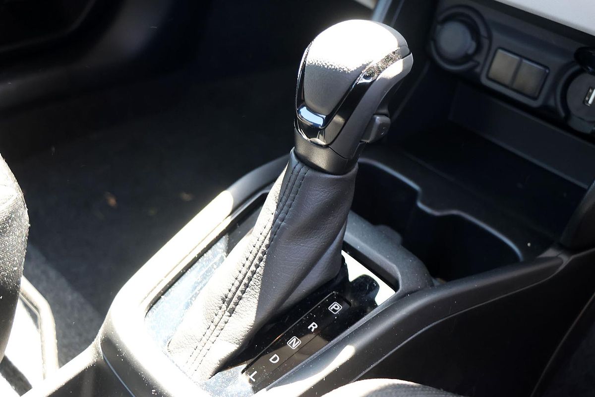 2024 Suzuki Swift Hybrid UZ