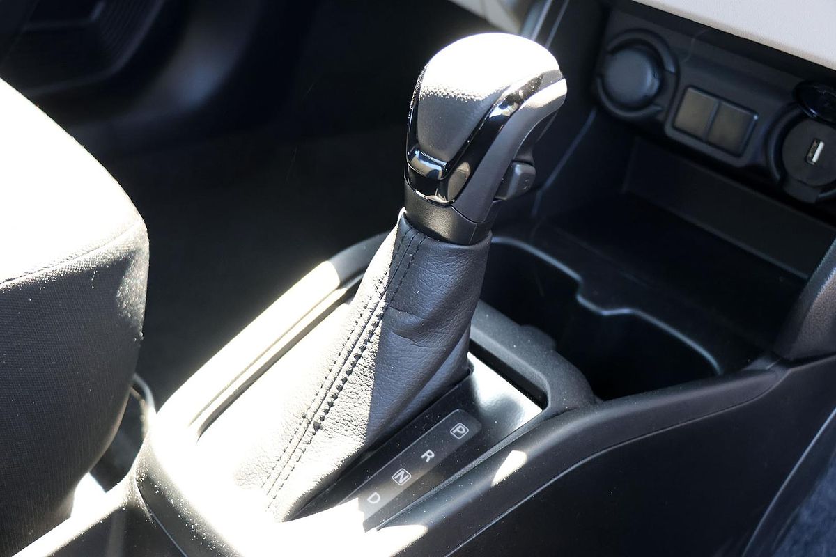 2024 Suzuki Swift Hybrid UZ