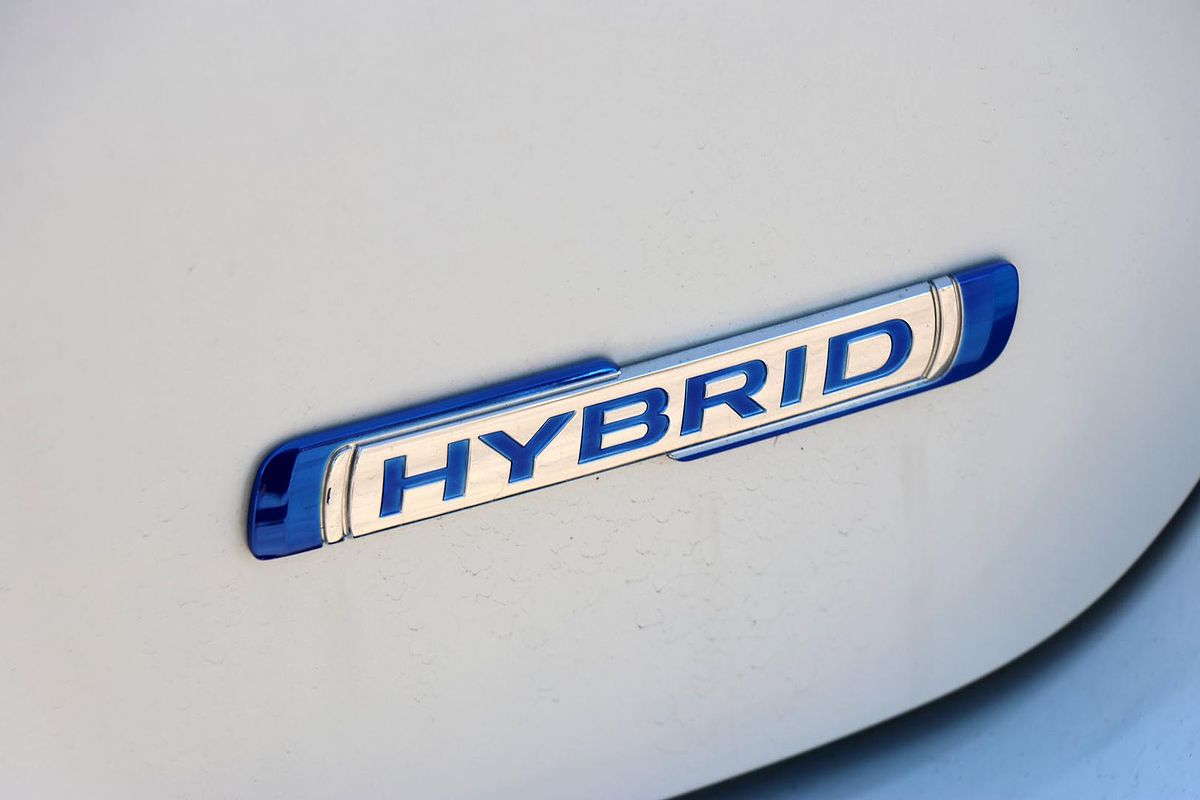 2024 Suzuki Swift Hybrid Plus UZ