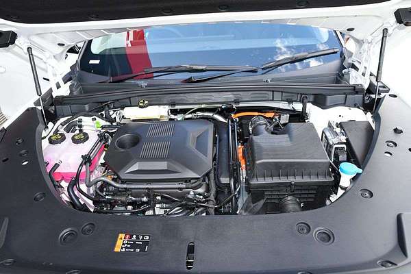 2025 MG HS Super Hybrid Essence AS33P