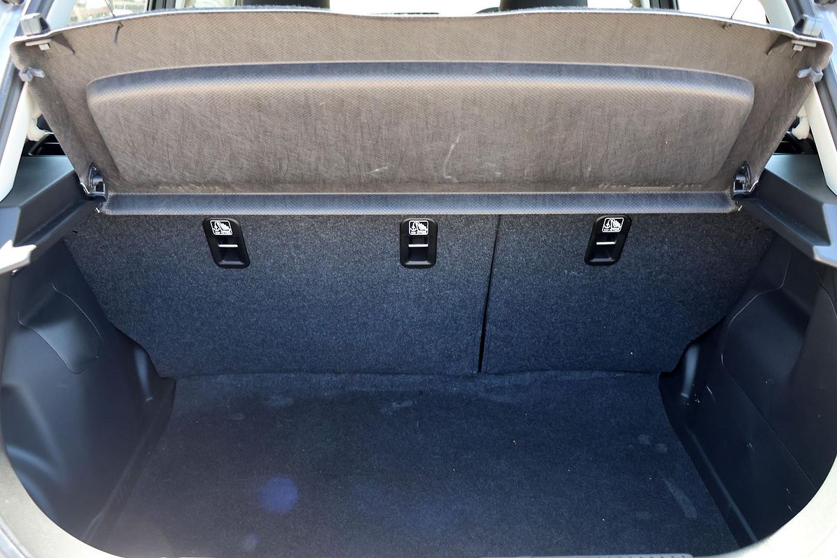 2024 Suzuki Swift Hybrid UZ