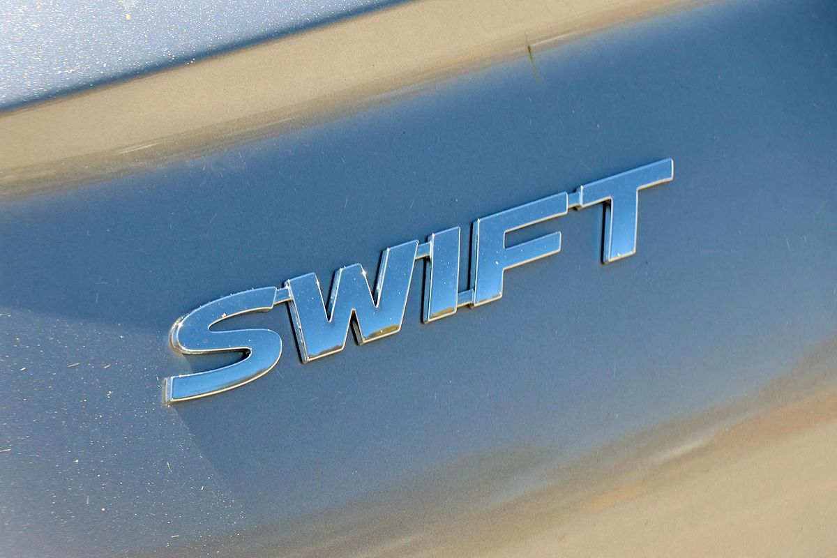 2024 Suzuki Swift Hybrid UZ