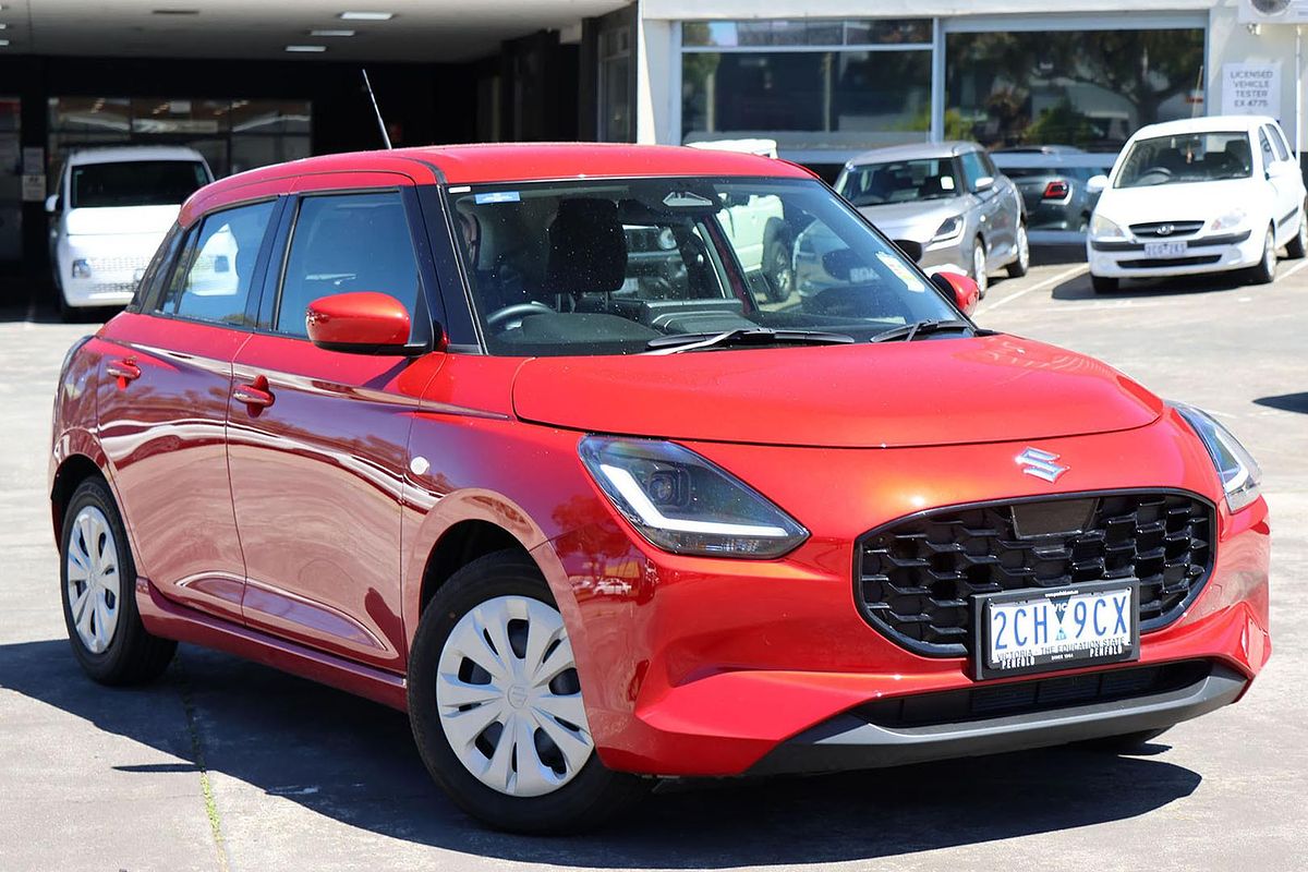 2024 Suzuki Swift Hybrid UZ