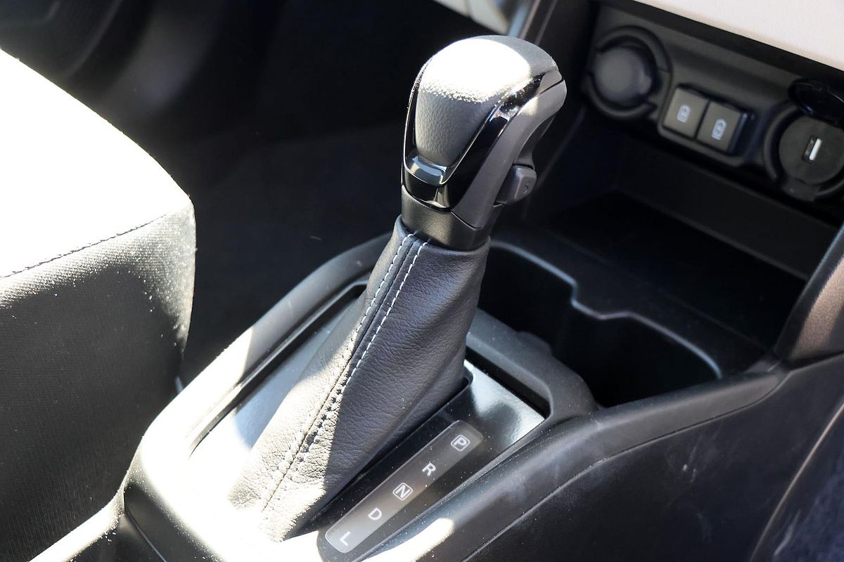 2024 Suzuki Swift Hybrid Plus UZ