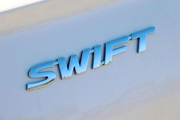 2024 Suzuki Swift Hybrid Plus UZ