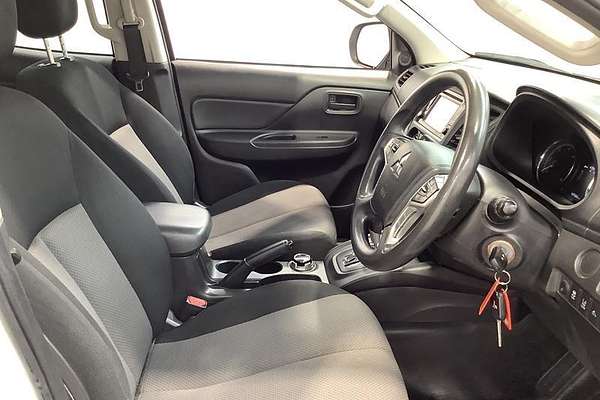 2019 Mitsubishi Triton GLX ADAS MR 4X4