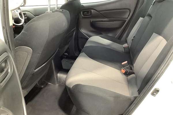 2019 Mitsubishi Triton GLX ADAS MR 4X4