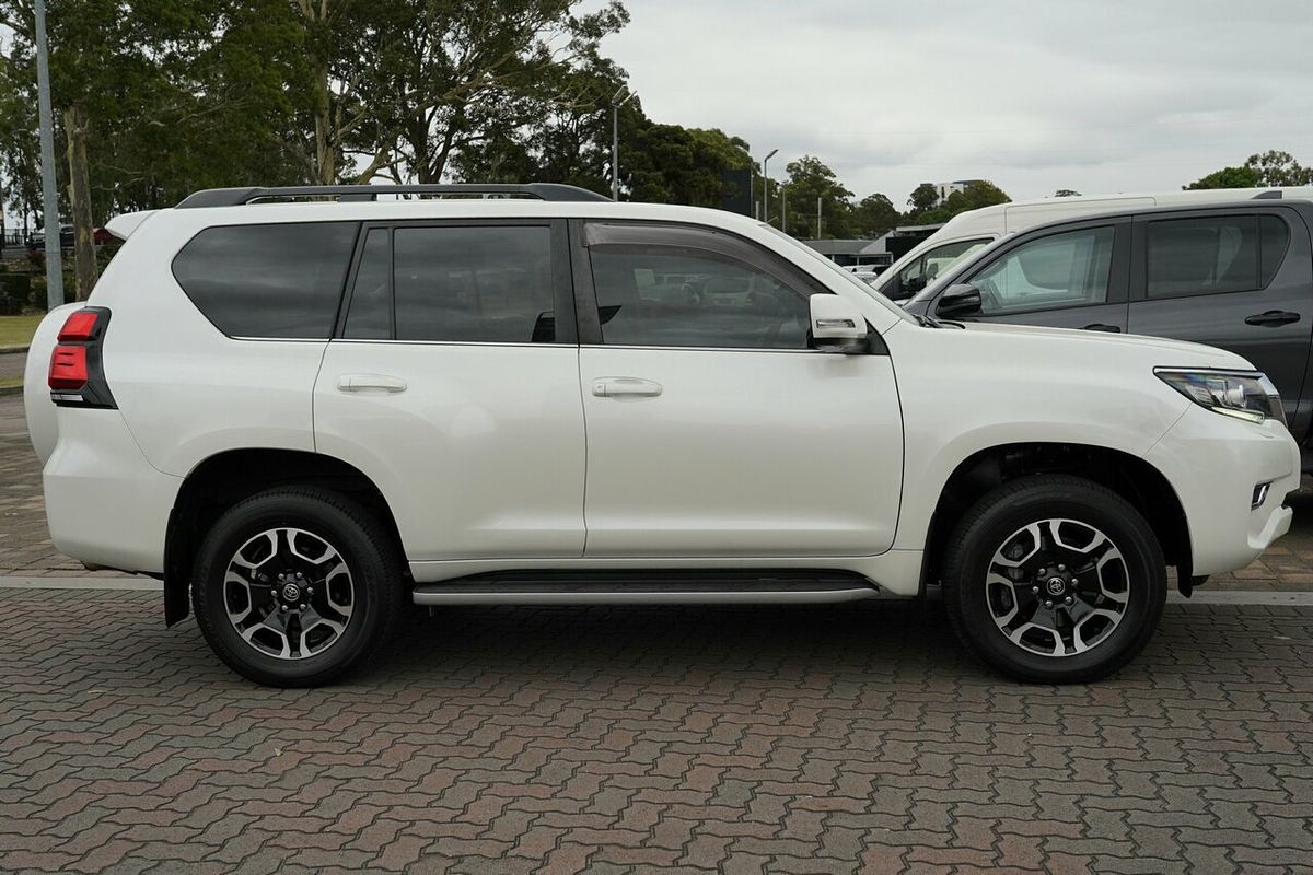 2017 Toyota Landcruiser Prado VX GDJ150R