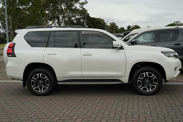 2017 Toyota Landcruiser Prado VX GDJ150R
