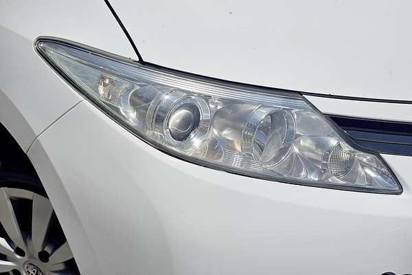 2010 Toyota Tarago GLi ACR50R