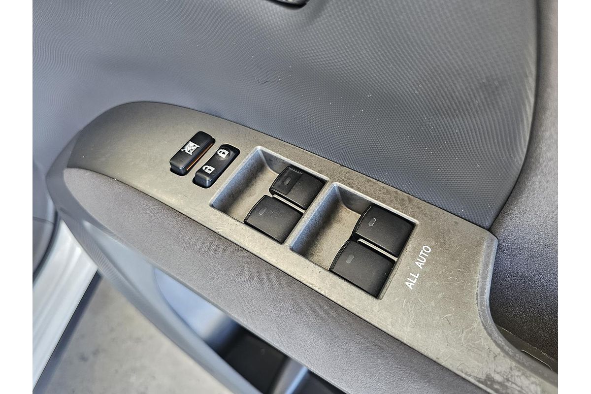 2010 Toyota Tarago GLi ACR50R