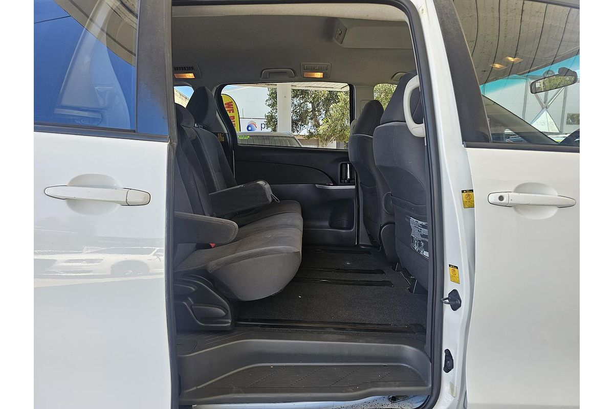 2010 Toyota Tarago GLi ACR50R