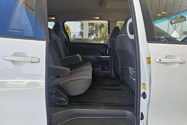 2010 Toyota Tarago GLi ACR50R