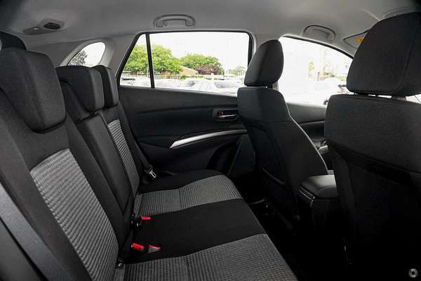 2024 Suzuki S-Cross JYB