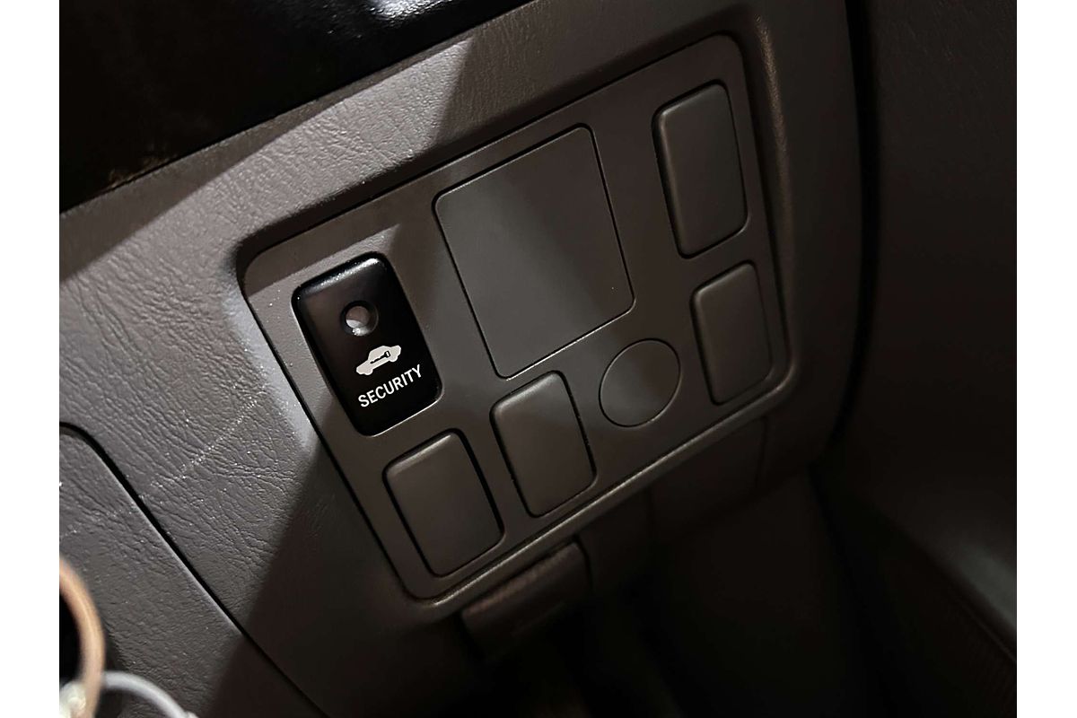 2014 Toyota Hilux Workmate TGN16R Rear Wheel Drive