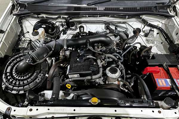 2014 Toyota Hilux Workmate TGN16R Rear Wheel Drive