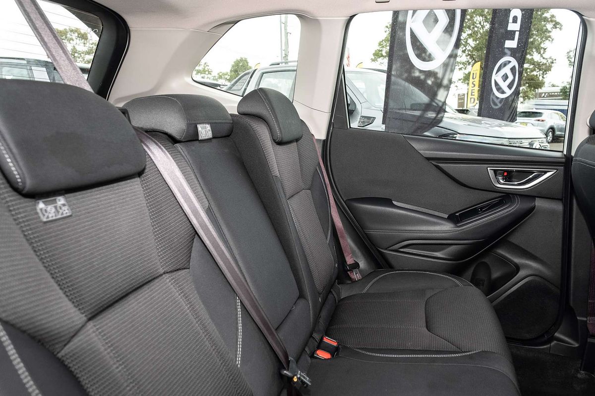 2023 Subaru Forester 2.5i S5