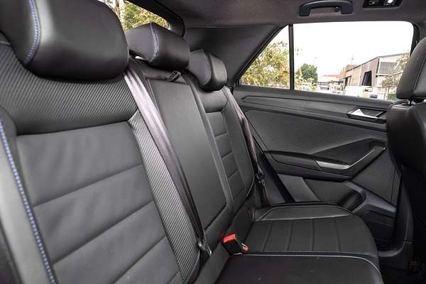 2023 Volkswagen T-Roc R D11