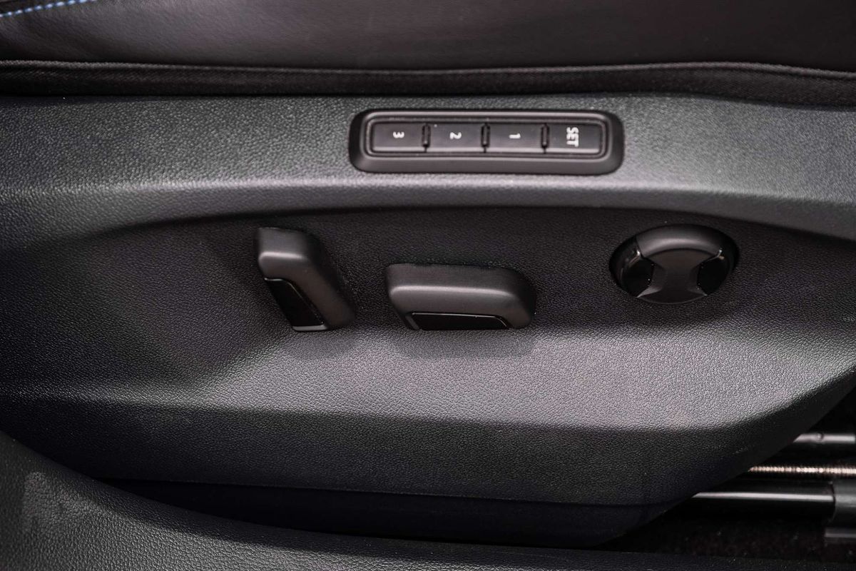 2023 Volkswagen T-Roc R D11