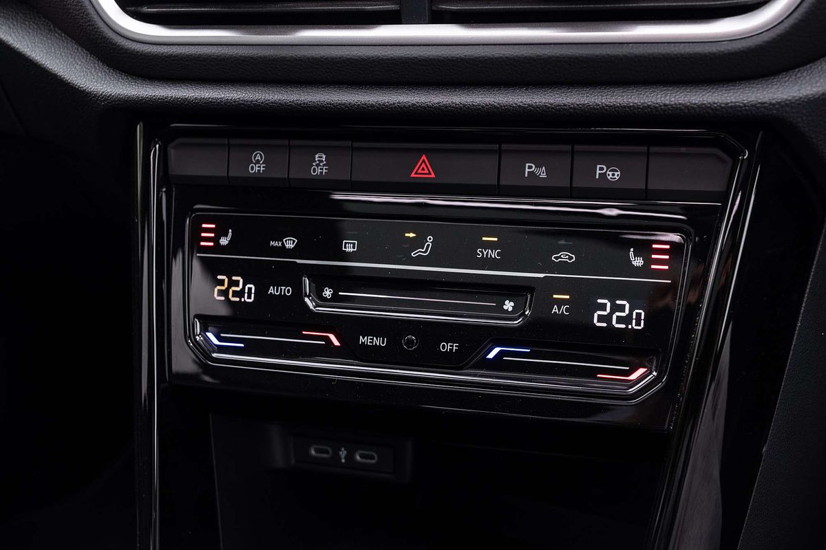 2023 Volkswagen T-Roc R D11