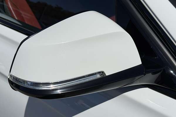 2016 BMW 3 Series 330i M Sport F30 LCI