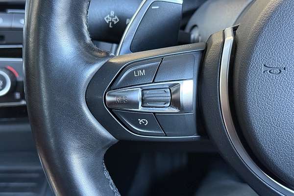 2016 BMW 3 Series 330i M Sport F30 LCI