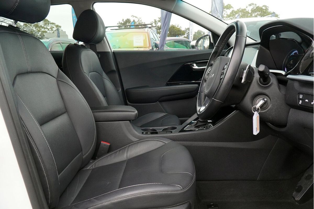 2021 Kia Niro Hybrid Sport DE