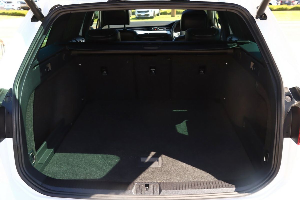 2021 Volkswagen Passat 206TSI R-Line B8