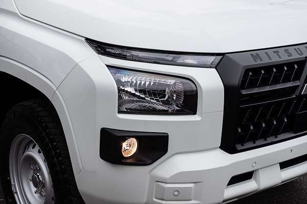 2025 Mitsubishi Triton GLX MV 4X4