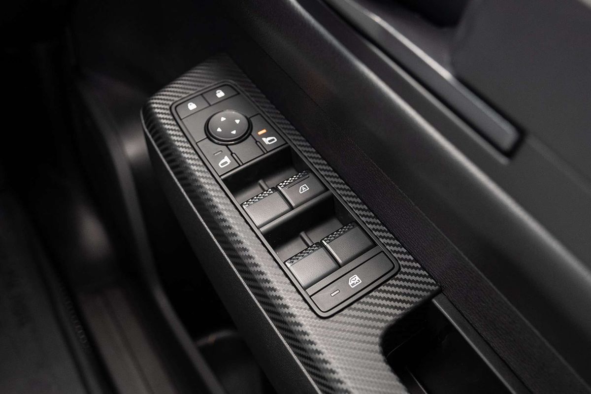 2025 Mitsubishi Triton GLX MV 4X4