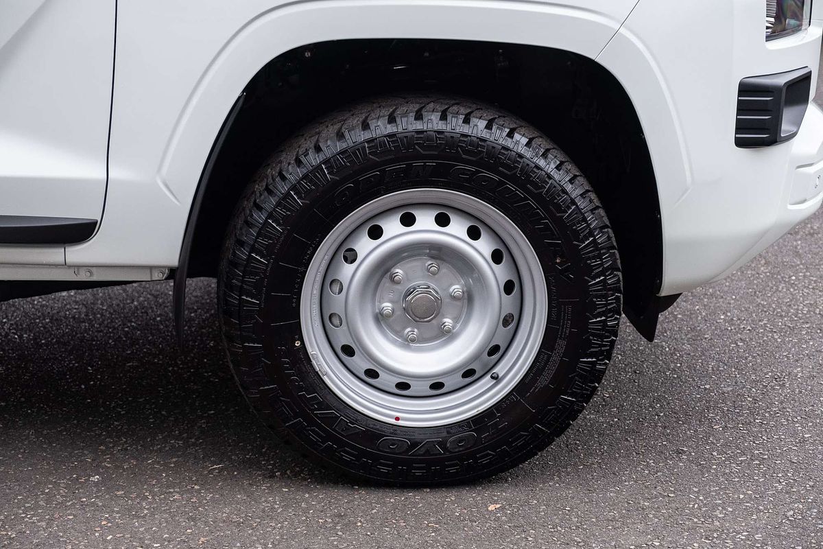 2025 Mitsubishi Triton GLX MV 4X4