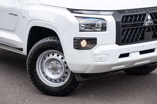 2025 Mitsubishi Triton GLX MV 4X4