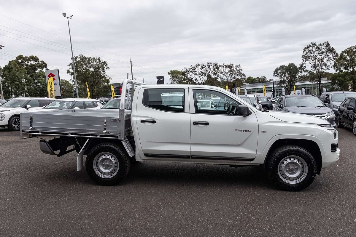 2025 Mitsubishi Triton GLX MV 4X4