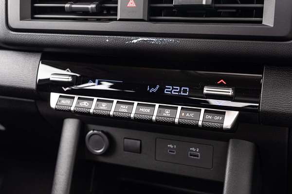 2025 Mitsubishi Triton GLX MV 4X4