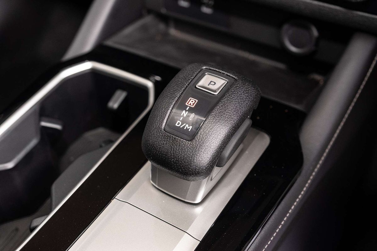 2024 Mitsubishi Outlander ES ZM