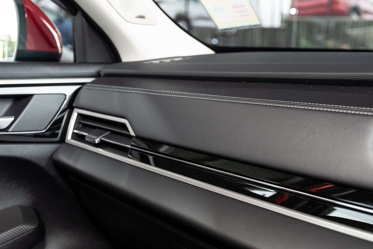 2024 Mitsubishi Outlander ES ZM