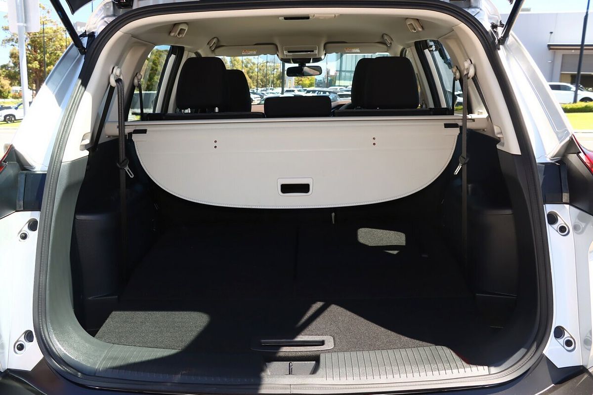 2024 Nissan X-TRAIL ST T33