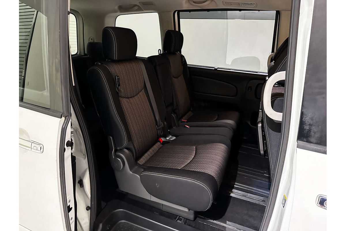 2016 Nissan Serena Highway Star V C26