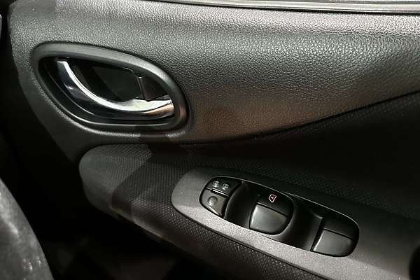 2016 Nissan Serena Highway Star V C26