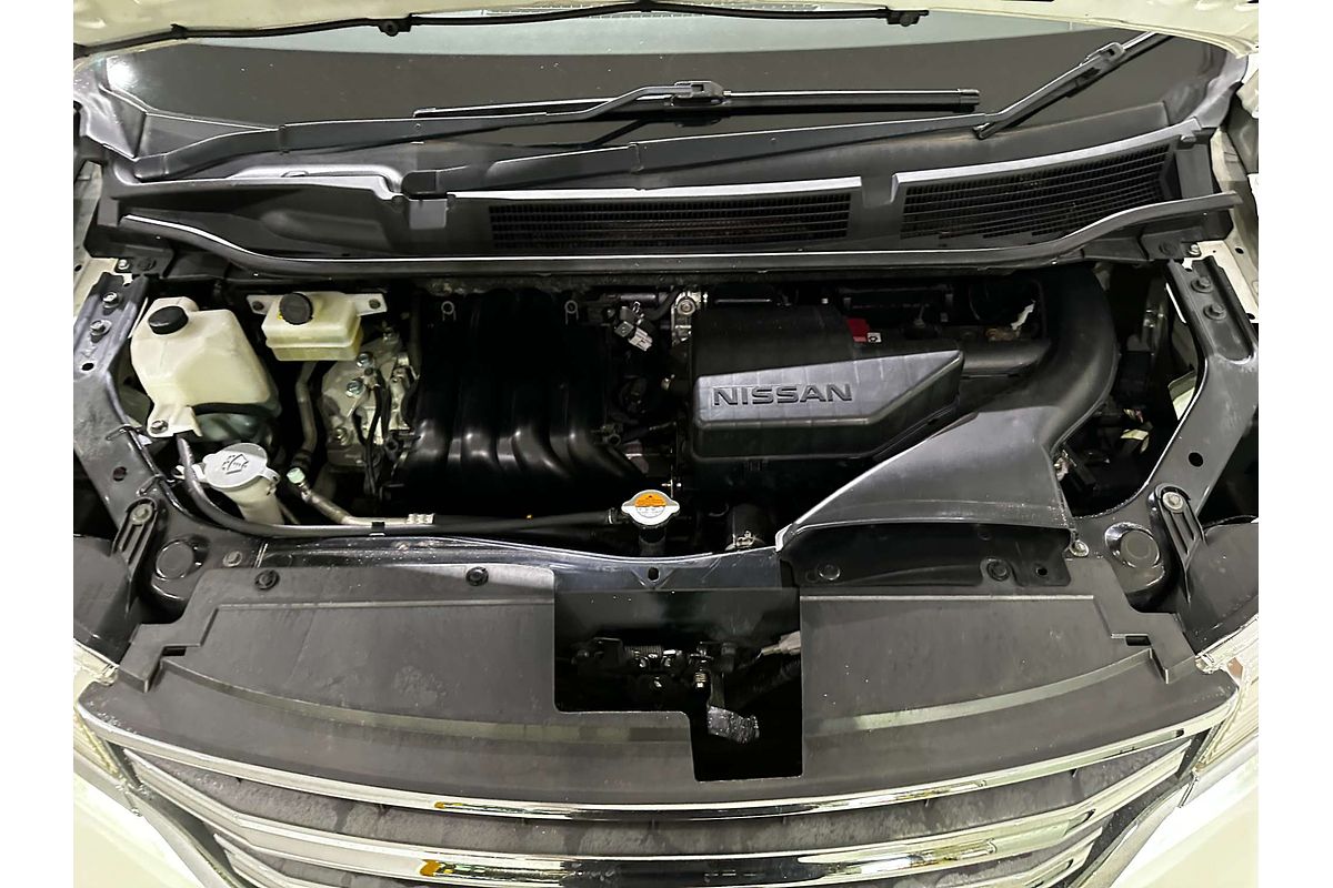 2016 Nissan Serena Highway Star V C26