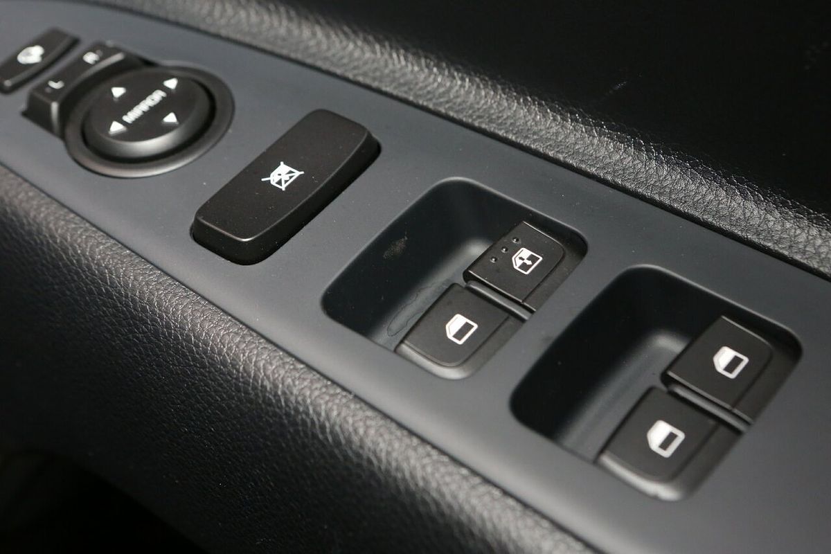 2024 Kia Stonic S YB