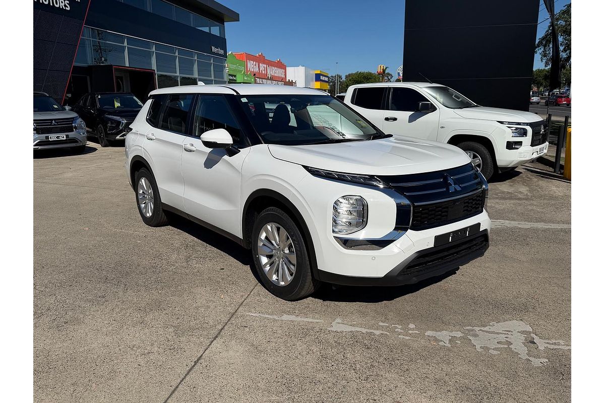 2025 Mitsubishi Outlander ES ZM