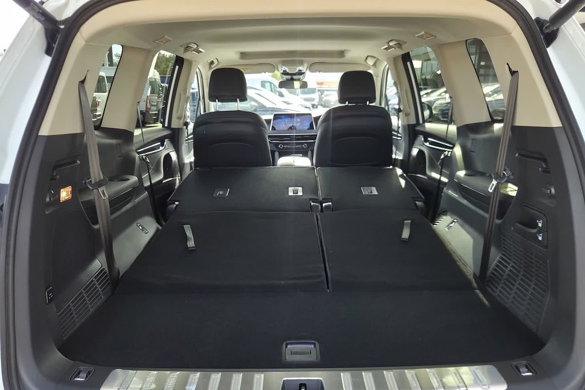 2024 LDV D90 Executive SV9A