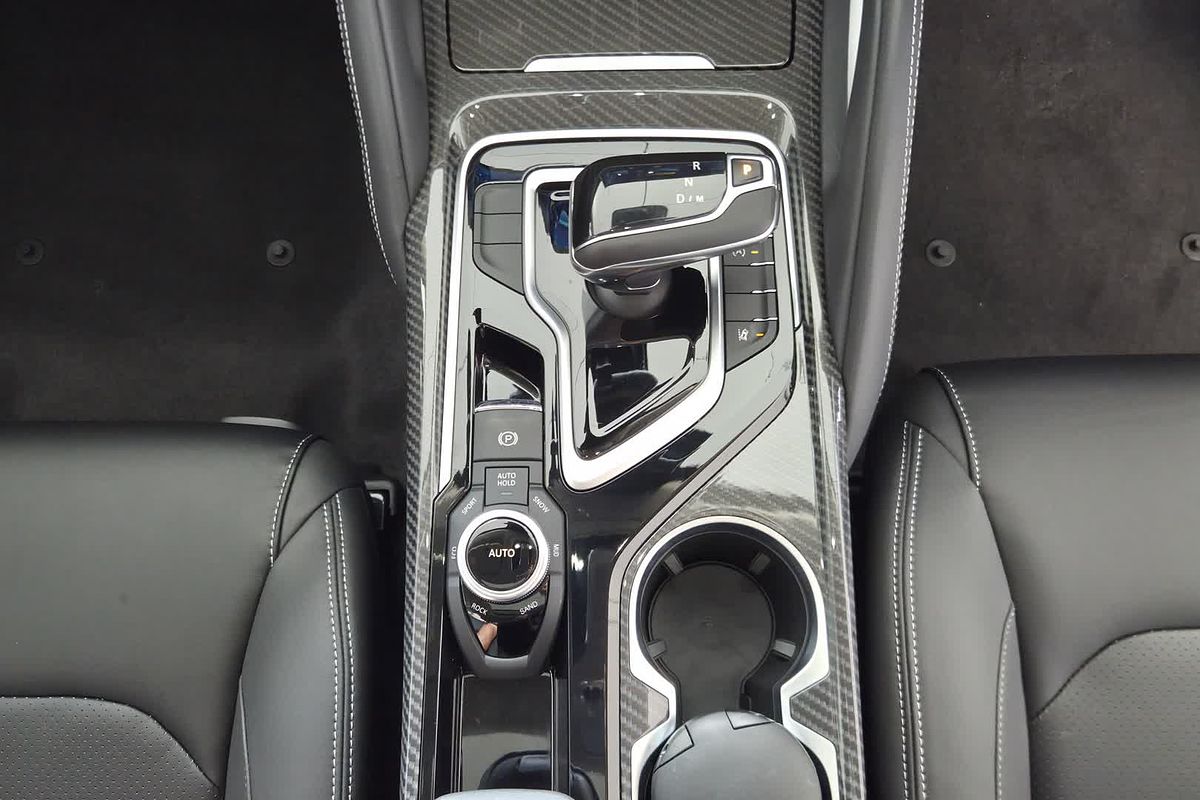 2024 LDV D90 Executive SV9A