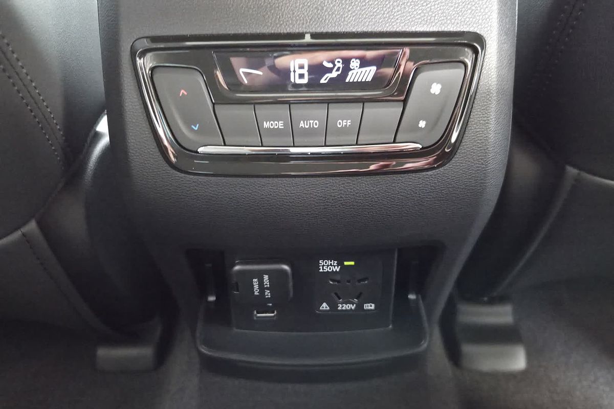 2024 LDV D90 Executive SV9A