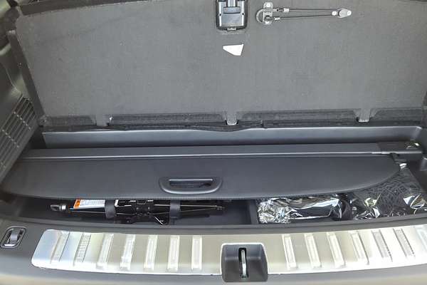 2024 LDV D90 Executive SV9A