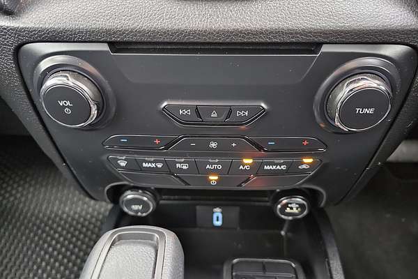 2021 Ford Everest Ambiente UA II 3.2L