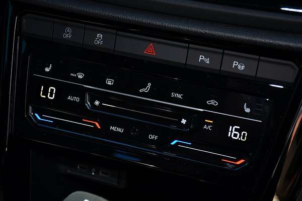 2025 Volkswagen T-Roc R Wolfsburg Edition D11