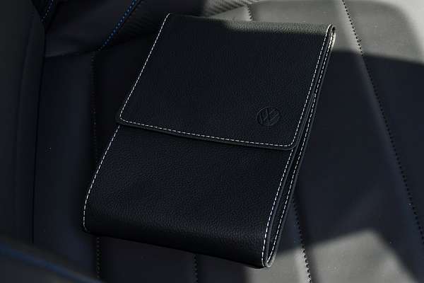 2025 Volkswagen T-Roc R Wolfsburg Edition D11