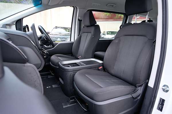 2022 Hyundai STARIA US4.V1